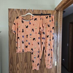 Secret Treasures Orange Halloween Print Pajama Set